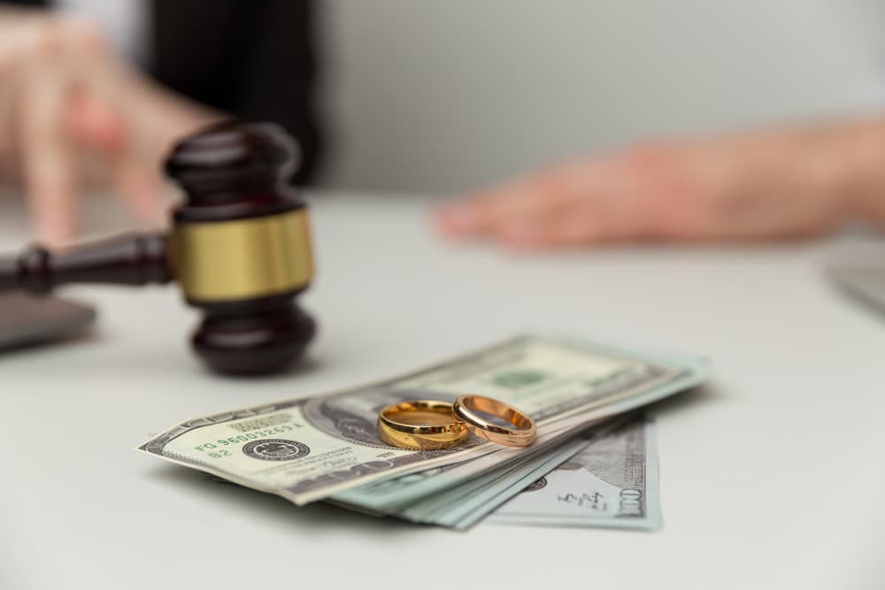how are personal injury settlements paid out